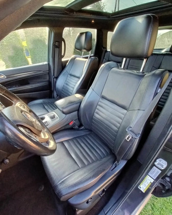 Jeep Grand Cherokee cena 124000 przebieg: 236000, rok produkcji 2018 z Oświęcim małe 254